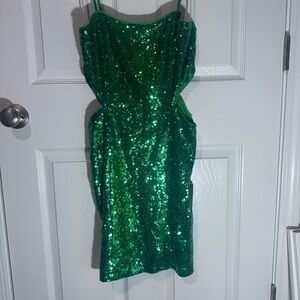 Lulu's Emerald Sequin Gown
